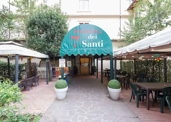 Hostel 7 Santi